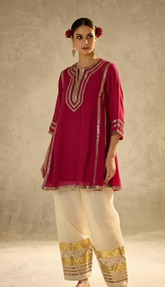 Kareena Kapoor Inspired Chanderi Silk Designer Partywear Kurta With Salwar With Gota Work