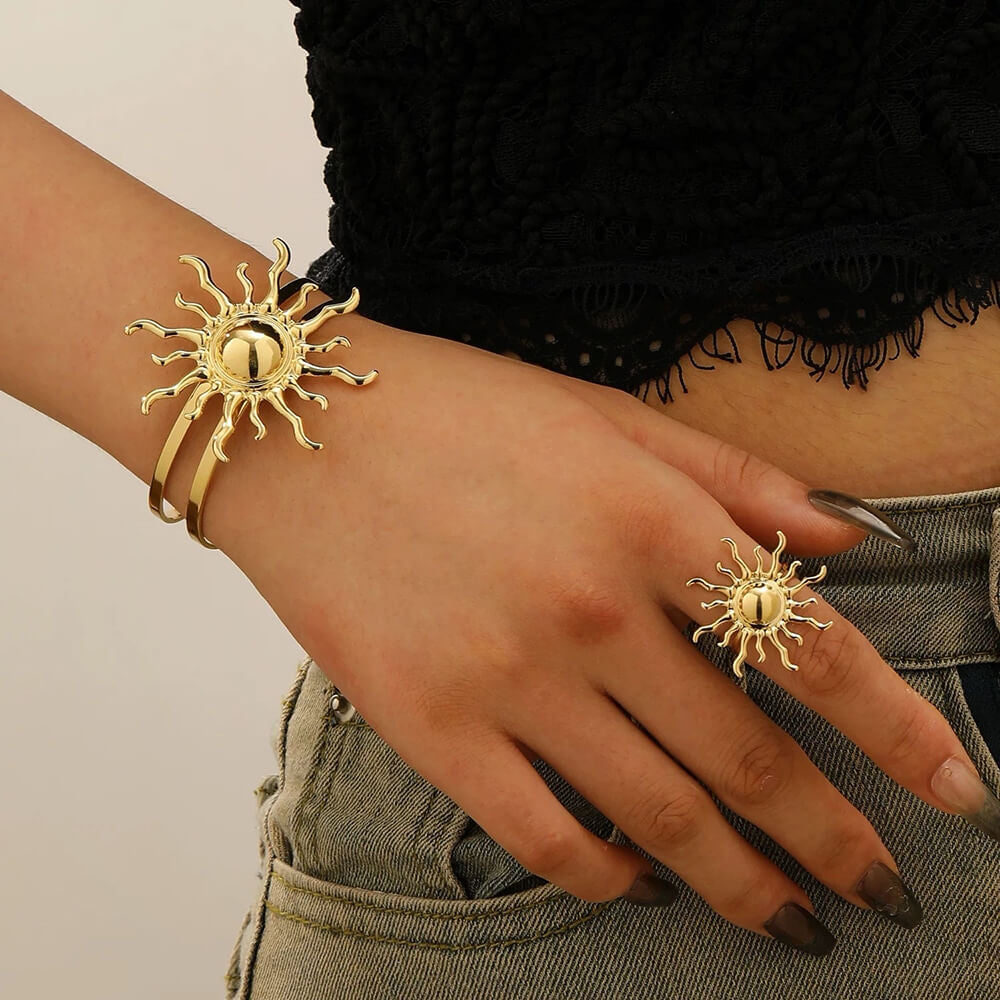 Anti-Tarnish 18K Gold Plated Sun Burst Hand Cuff Bracelet With Ring