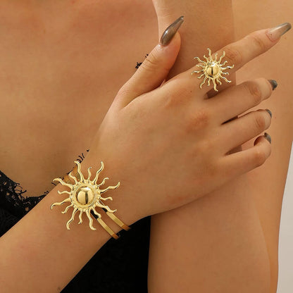 Anti-Tarnish 18K Gold Plated Sun Burst Hand Cuff Bracelet With Ring