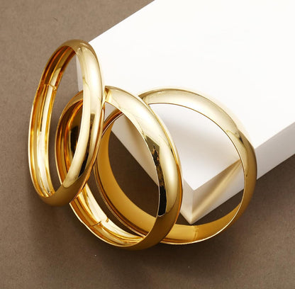 Anti-Tarnish 18K Gold Plated Oversized Set of 3 Bangles