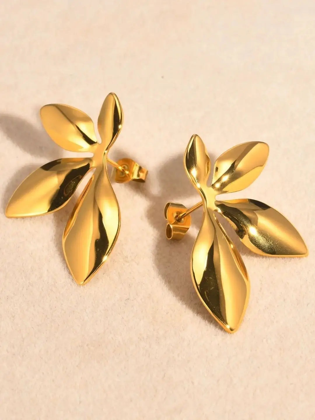 Partywear Celebrity Designer 18K Gold Plated Leaf Earrings for Women
