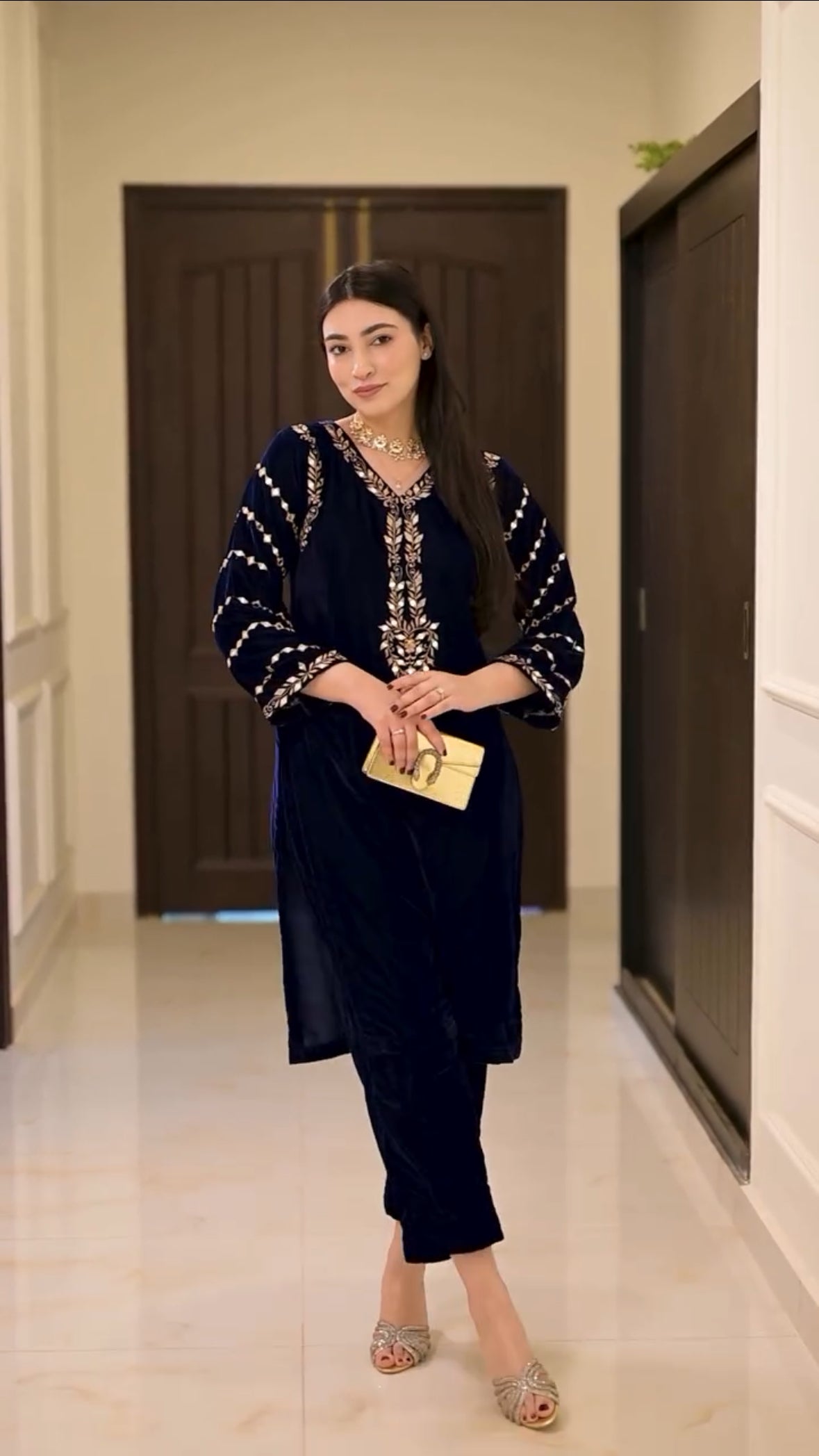 Blue Velvet Co-ord Set With Embroidery And Mirror Work