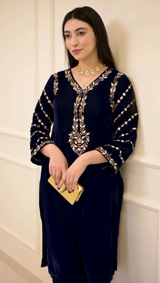 Blue Velvet Co-ord Set With Embroidery And Mirror Work