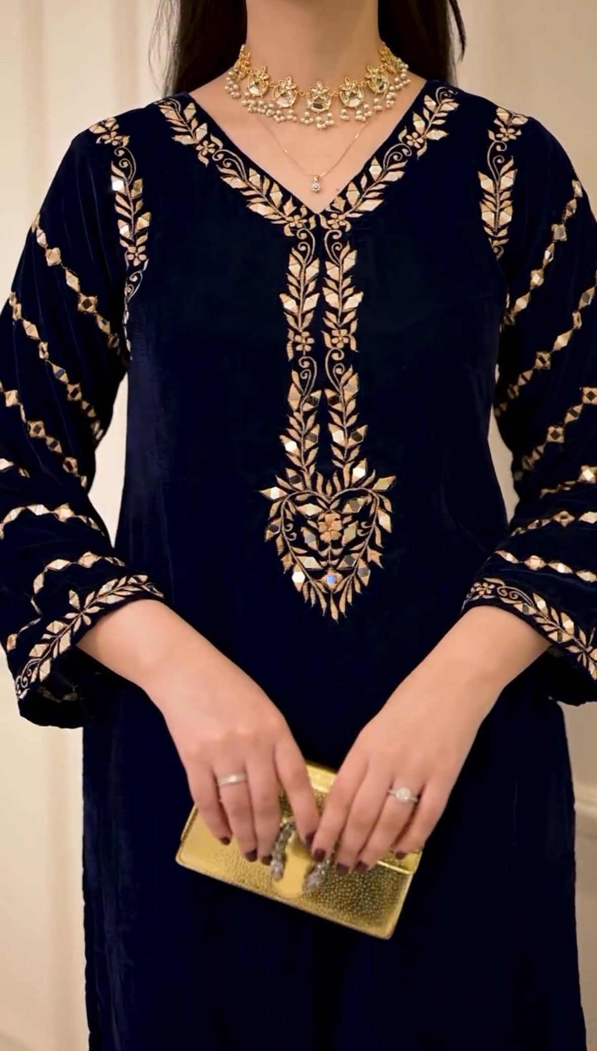 Blue Velvet Co-ord Set With Embroidery And Mirror Work