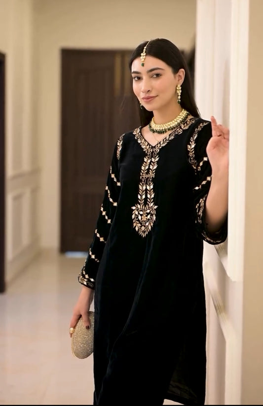 Black Velvet Co-ord Set With Embroidery And Mirror Work
