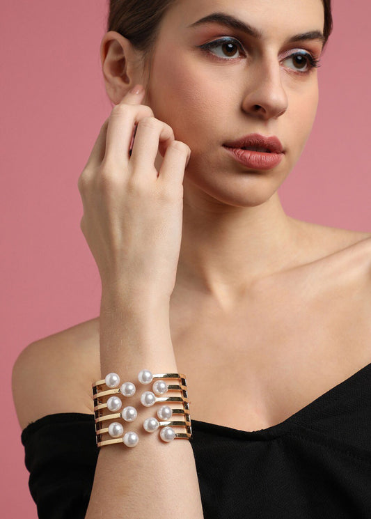 Anti-Tarnish 18K Gold Plated Pearl Hand Cuff Bracelet