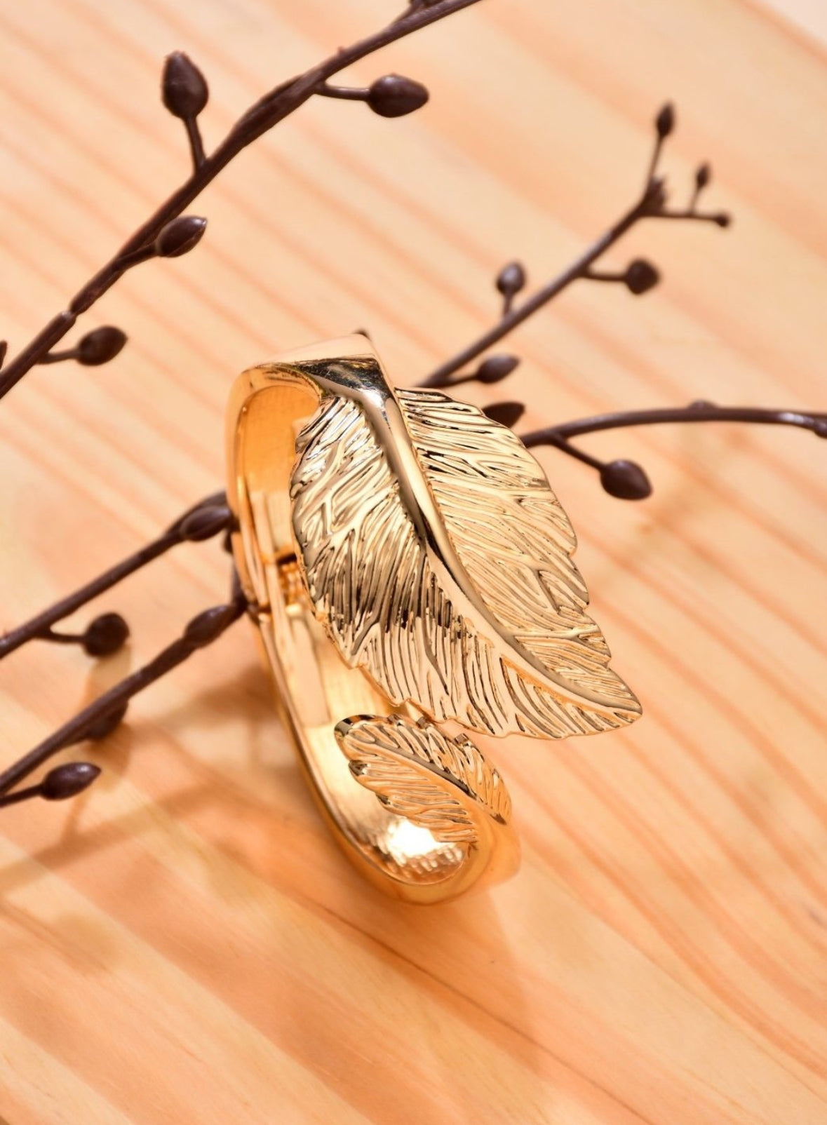 Anti-Tarnish 18K Gold Plated Leaf Design Hand Cuff Bracelet