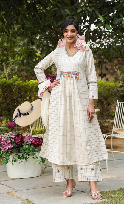 Off White Embroidered Cotton Kurta Pant Set