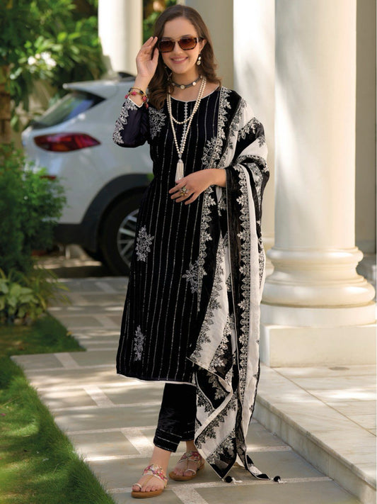 Black & White Organza Embroidery & Sequins Work Pakistani Suit