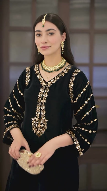Black Velvet Co-ord Set With Embroidery And Mirror Work